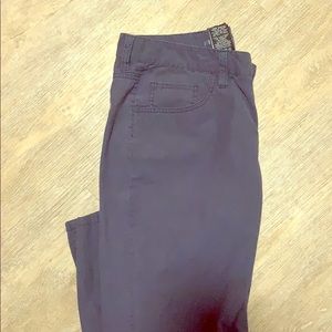 Travis Mathew 33x34 blue pants